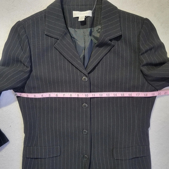 NWT Petite Sophisticate Classic Black Pinstripe 4 Button Blazer Jacket Size 12P - Picture 10 of 12